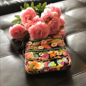 Vera Bradley Small Crossbody in Va Va Bloom